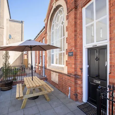 Thornton House Town Centre Free Car Park Apartment Cheltenham Exterior photo